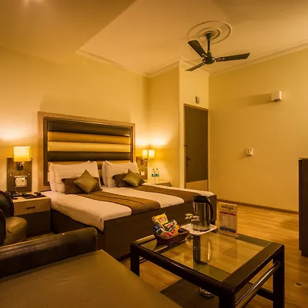 The Suncourt Hotel Yatri Delhi  Exterior photo