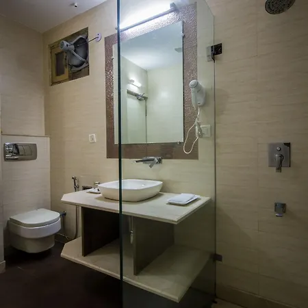 The Suncourt Hotel Yatri Delhi  Exterior photo