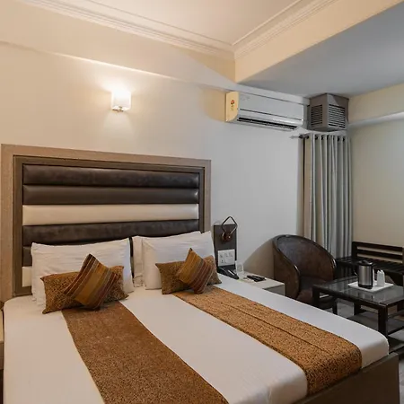 The Suncourt Hotel Yatri Delhi  Exterior photo