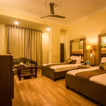 The Suncourt Hotel Yatri Delhi  Room photo