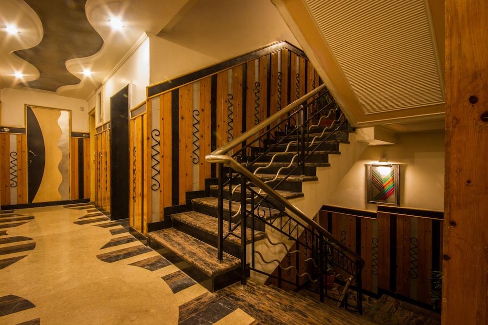 The Suncourt Yatri 3* Delhi (National Capital Territory of India)